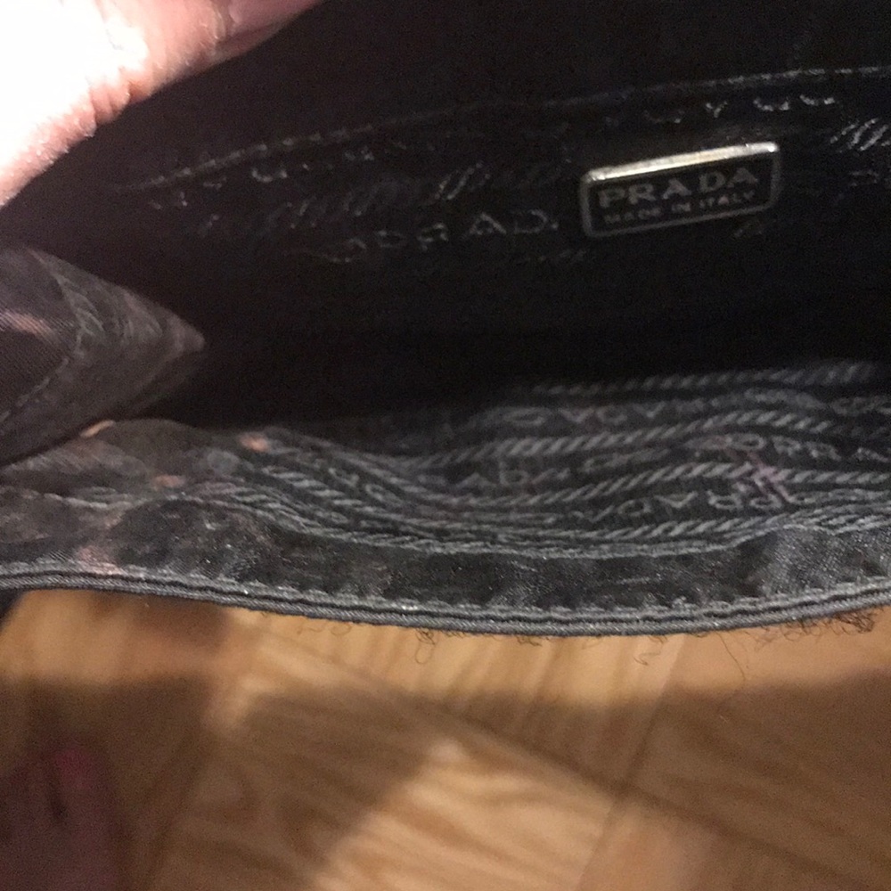 Prada clutch with fold over closure - Picture 5 of 5